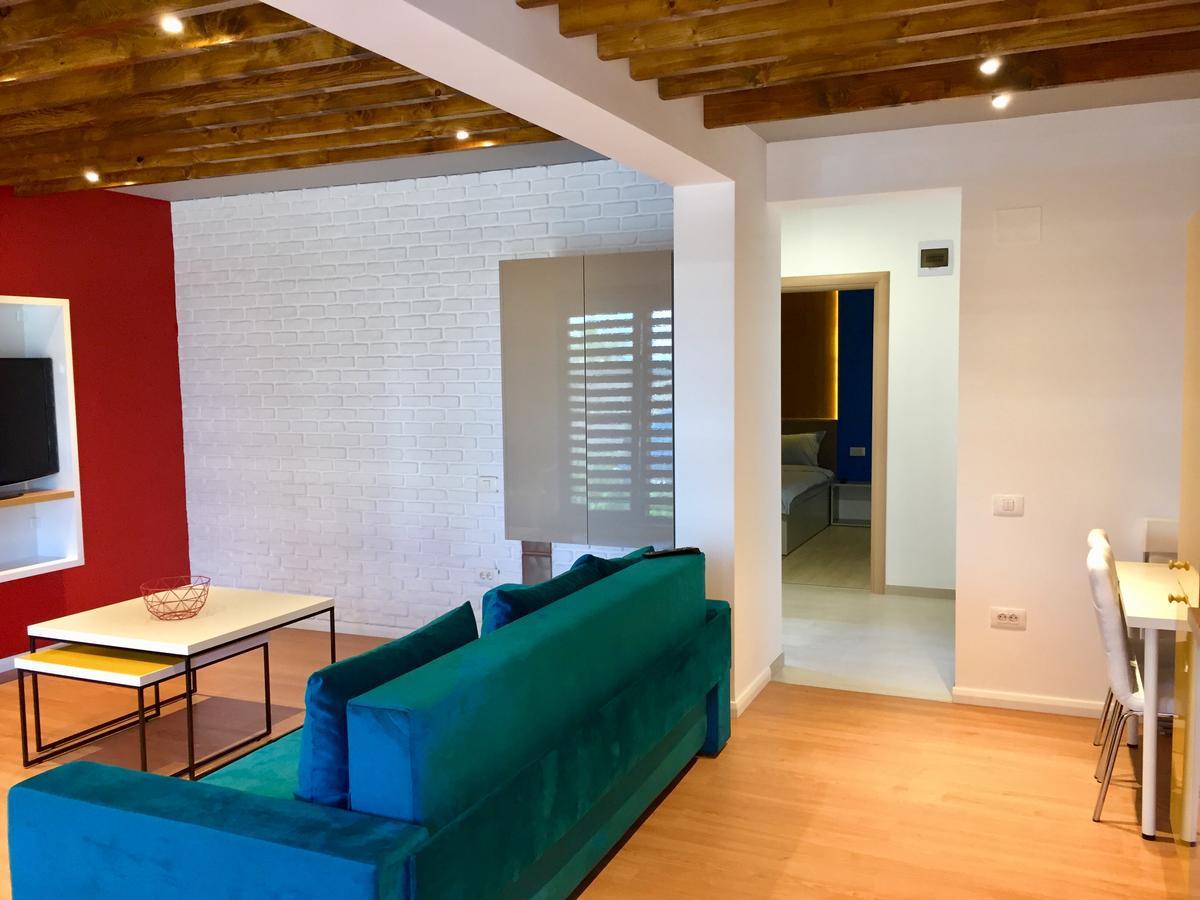 Aty Apartament Năvodari Eksteriør billede